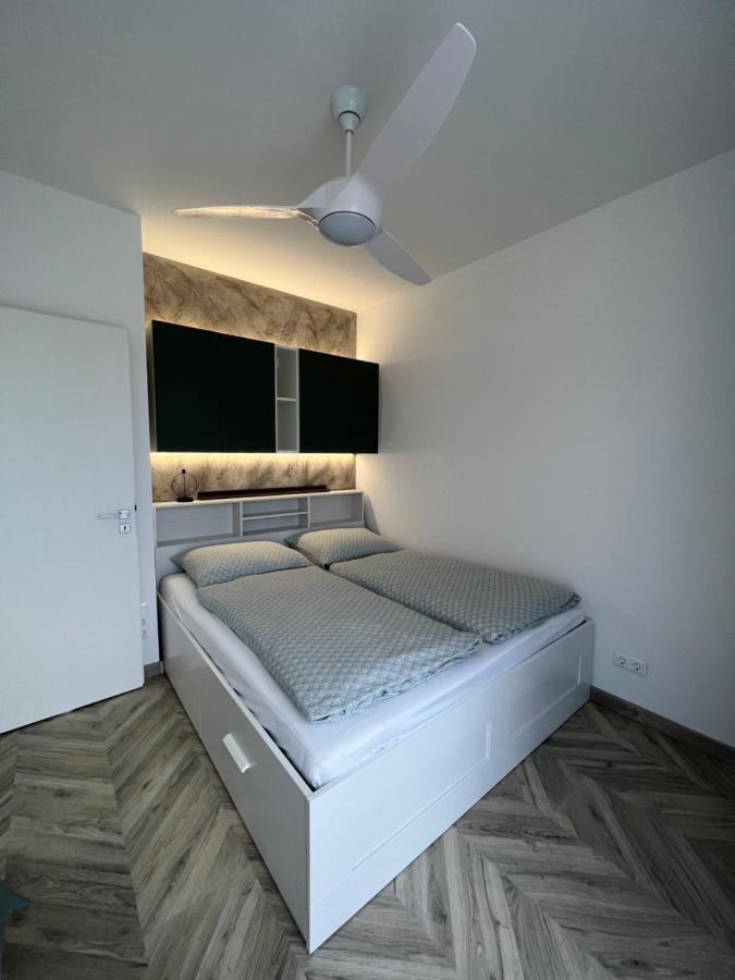 Beige Villa Balatonkenese Exterior foto
